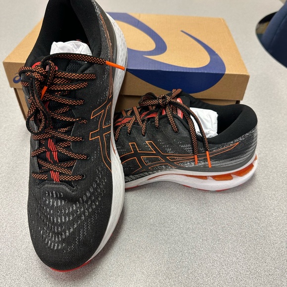 ASICS Gel-Kayano 28 men’s sz 10 - Picture 2 of 6